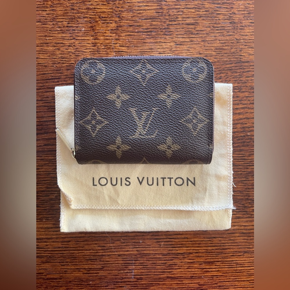 Louis Vuitton Zippy Coin Purse